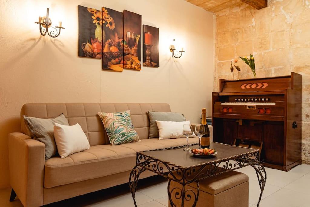 Enchanting 2Bdr Townhouse In Valletta Centre! Exterior photo