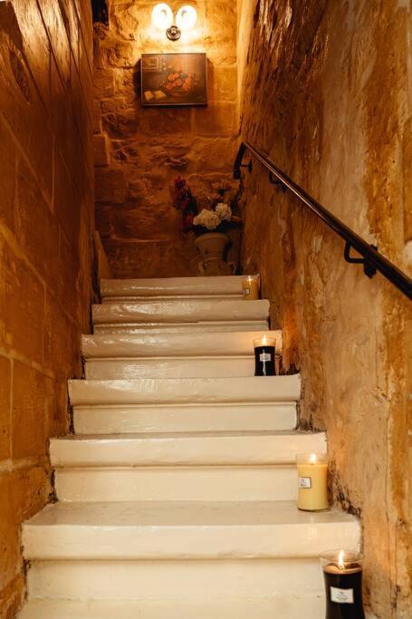 Enchanting 2Bdr Townhouse In Valletta Centre! Exterior photo