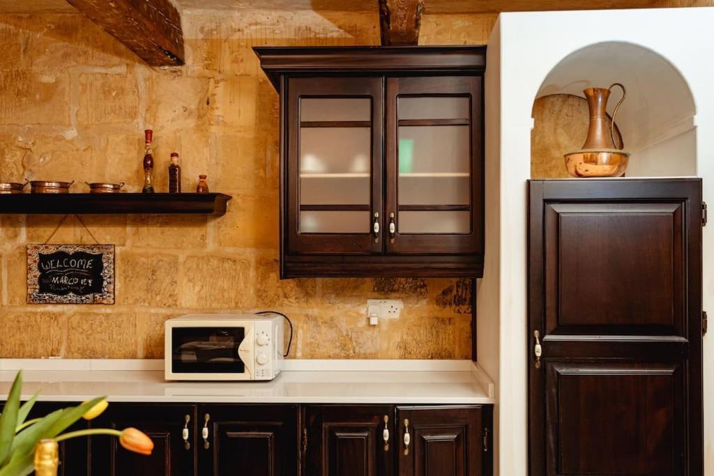 Enchanting 2Bdr Townhouse In Valletta Centre! Exterior photo