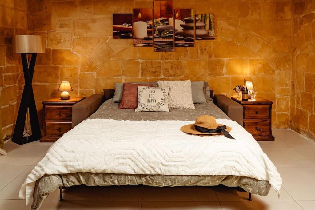Enchanting 2Bdr Townhouse In Valletta Centre! Exterior photo